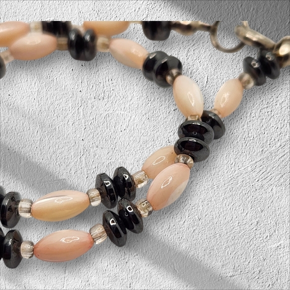 PEARL AND METALLIC GLASS BEAD BRACELET FOR PLUS SIZE WRISTS - Picture 3 of 4